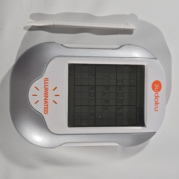 Handheld Console - Silver and White - Picture 3 of 8